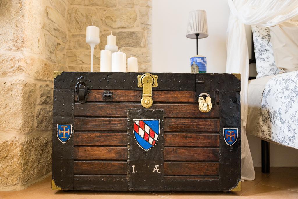 La Torre Storica Bed and Breakfast Bitonto Buitenkant foto